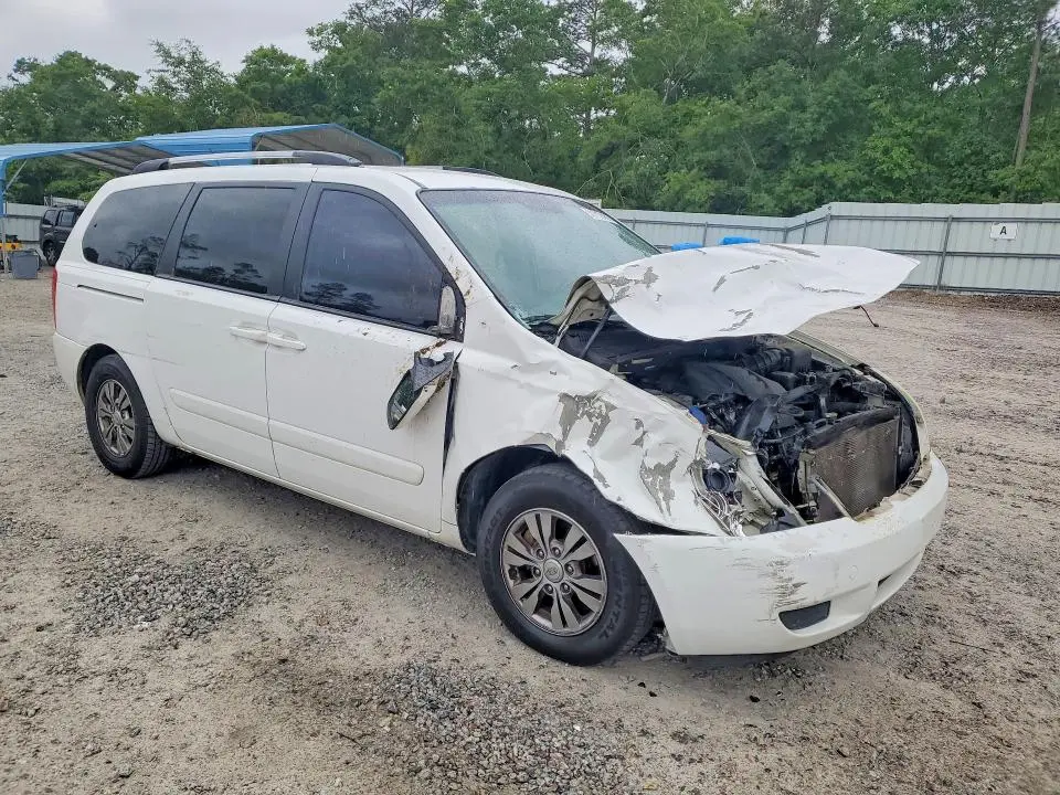2012 KIA SEDONA LX  