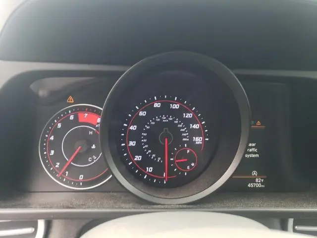 2022 HYUNDAI ELANTRA SE  