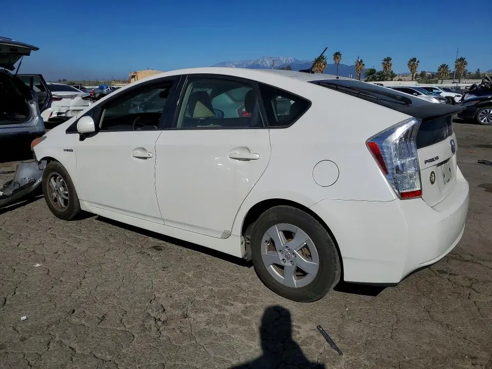 2011 TOYOTA PRIUS TWO  