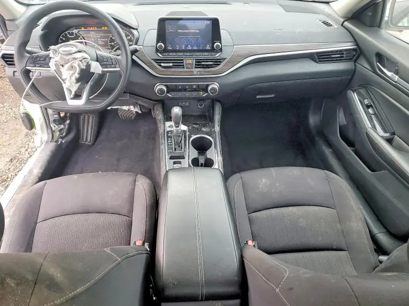 2023 NISSAN ALTIMA SV  
