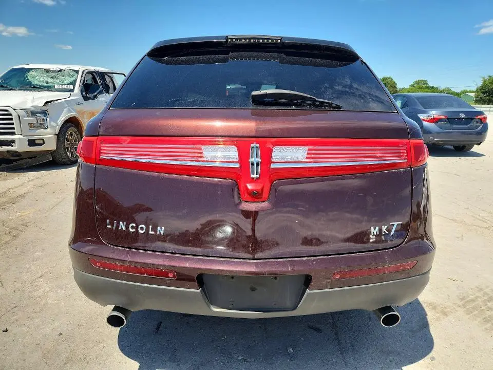 2010 LINCOLN MKT   