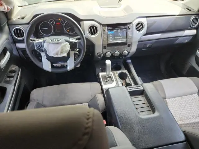 2017 TOYOTA TUNDRA CREWMAX SR5  