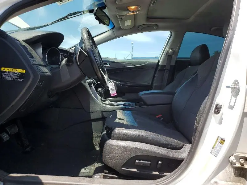 2013 HYUNDAI SONATA SE  
