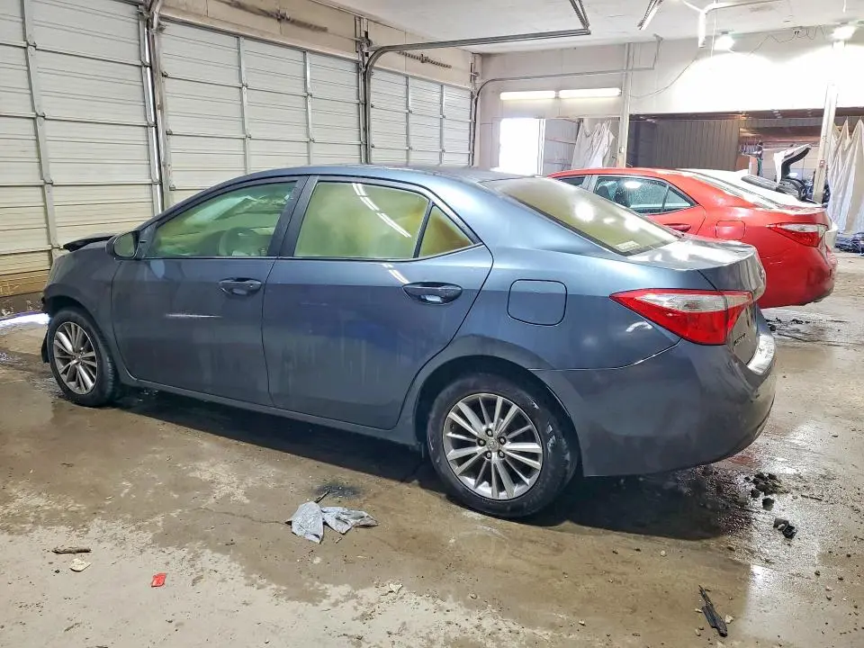 2015 TOYOTA COROLLA LE PLUS  
