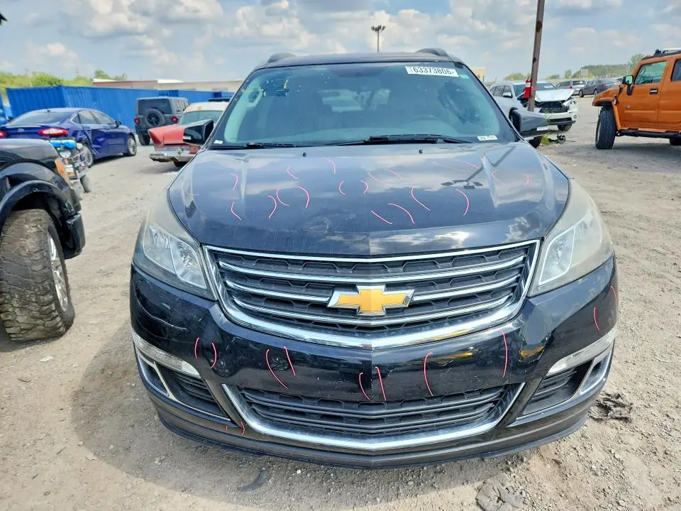 2017 CHEVROLET TRAVERSE LT  