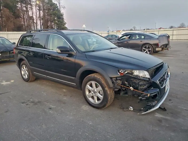 2010 VOLVO XC70 3.2  