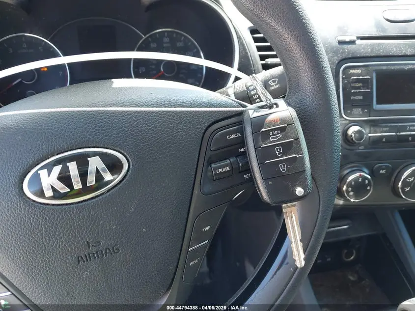 2014 KIA FORTE LX