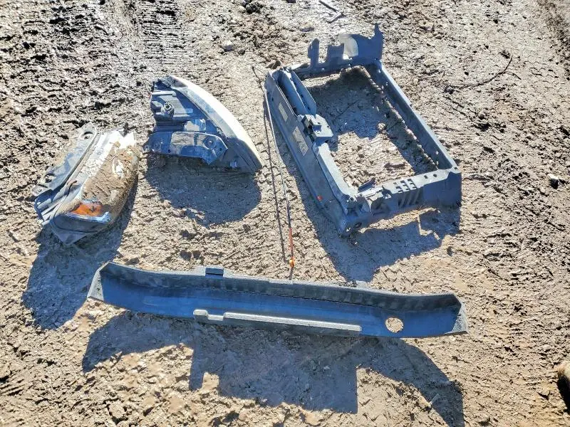 2013 VOLKSWAGEN JETTA BASE  