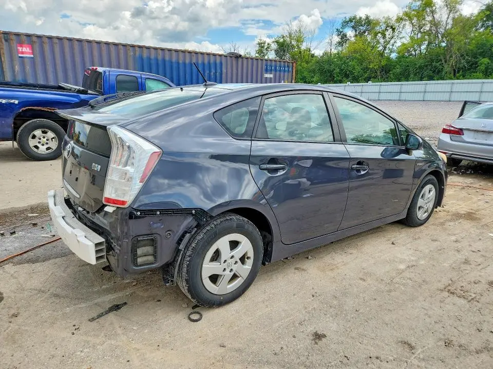 2010 TOYOTA PRIUS II  