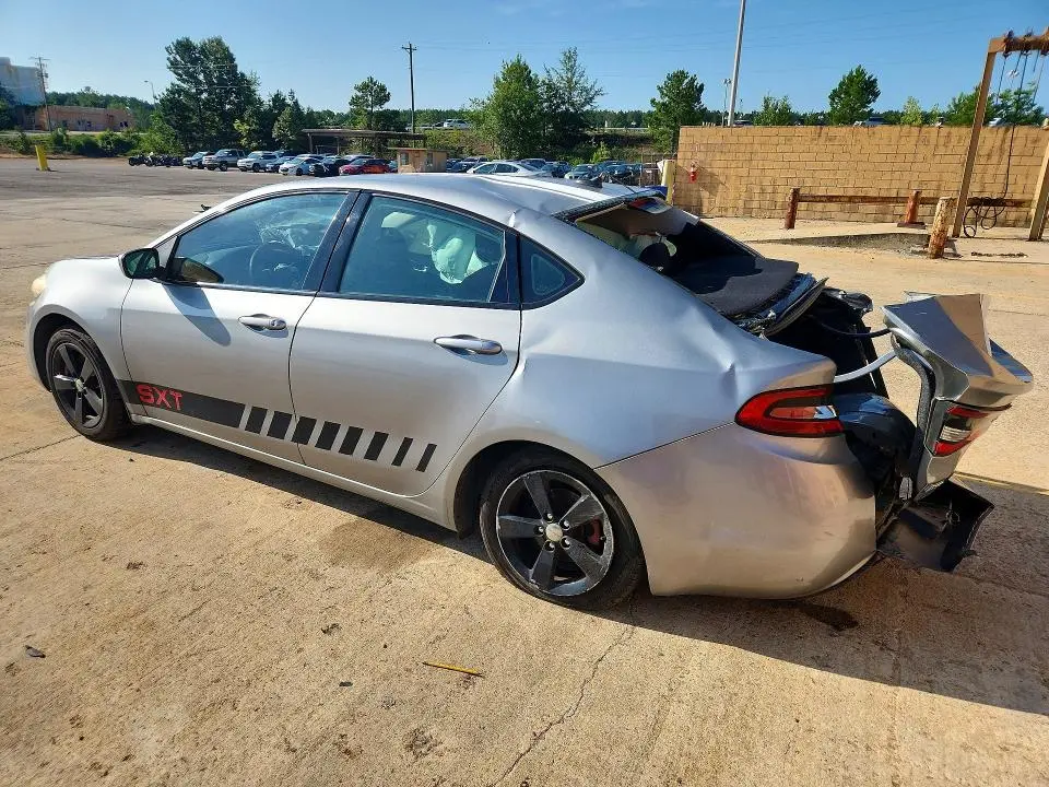 2015 DODGE DART SXT  