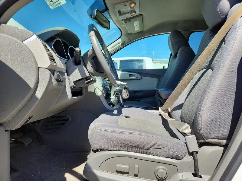 2012 CHEVROLET TRAVERSE LT  