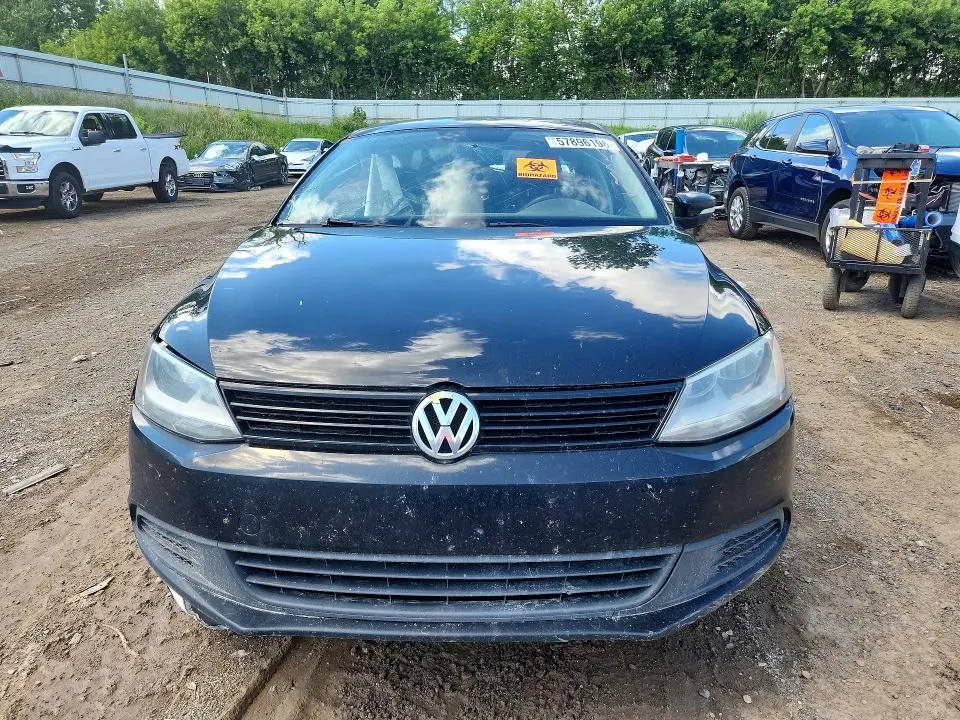 2012 VOLKSWAGEN JETTA SE  