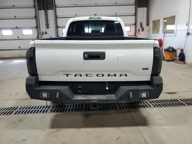 2017 TOYOTA TACOMA DOUBLE CAB  