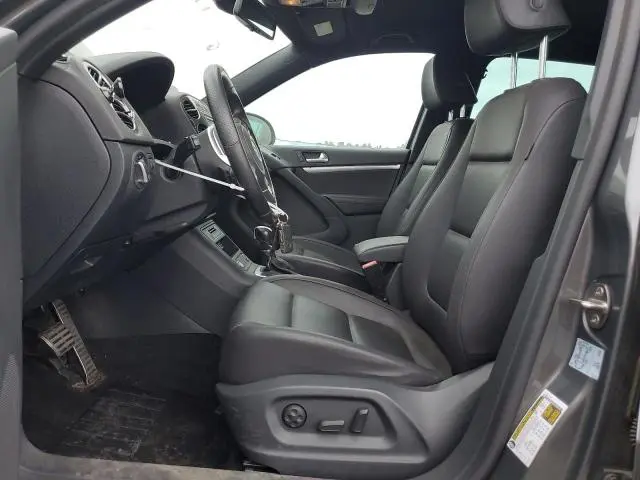 2016 VOLKSWAGEN TIGUAN S  