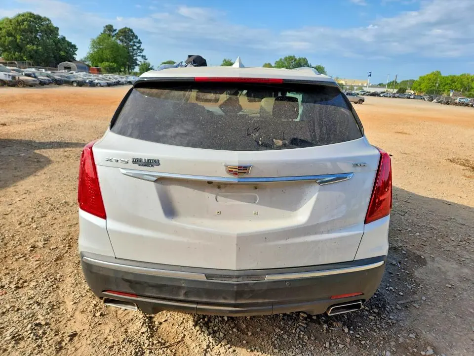 2018 CADILLAC XT5 LUXURY  