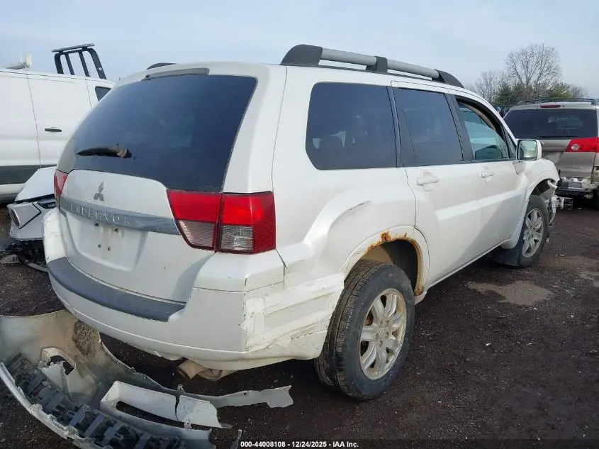 2011 MITSUBISHI ENDEAVOR  