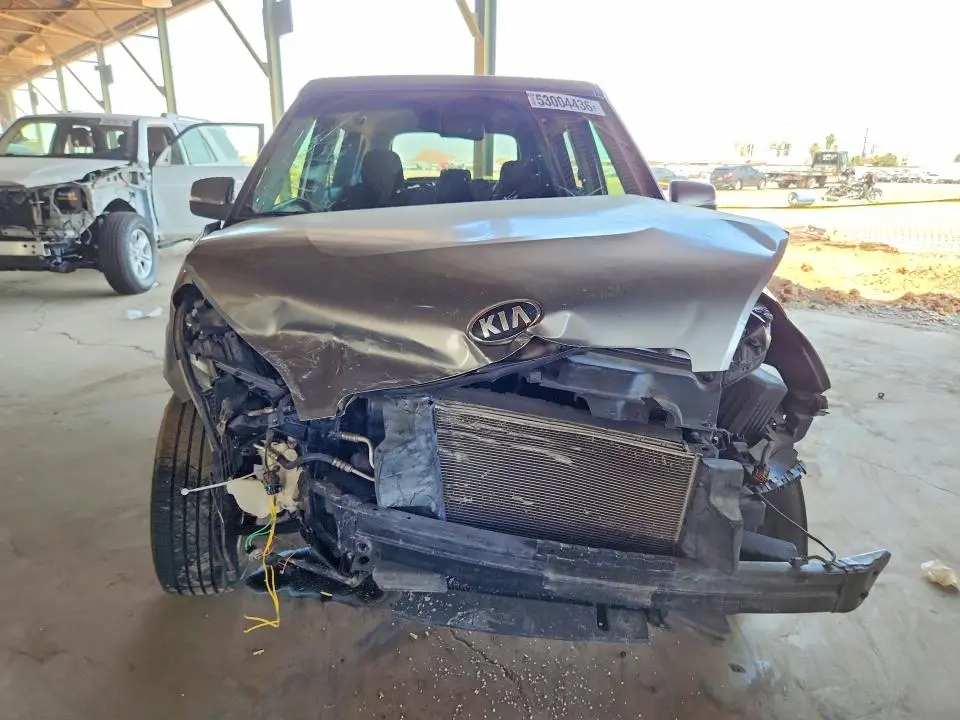 2013 KIA SOUL +  