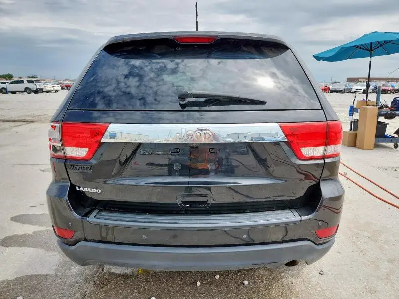 2013 JEEP GRAND CHEROKEE LAREDO  
