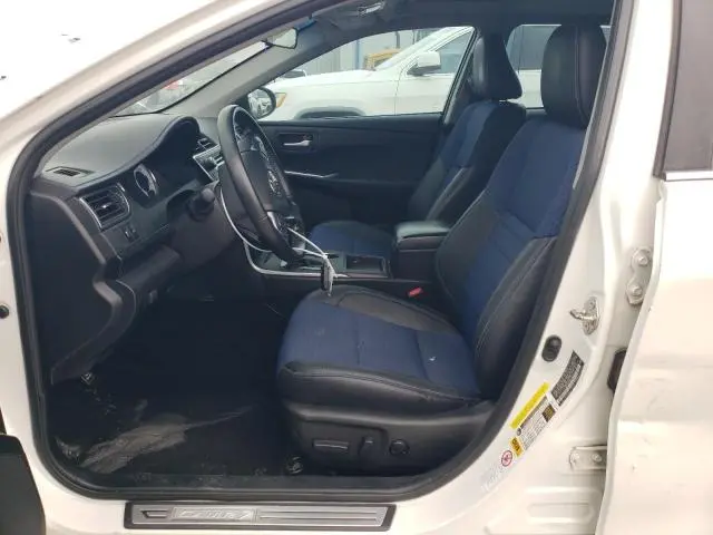 2016 TOYOTA CAMRY LE  