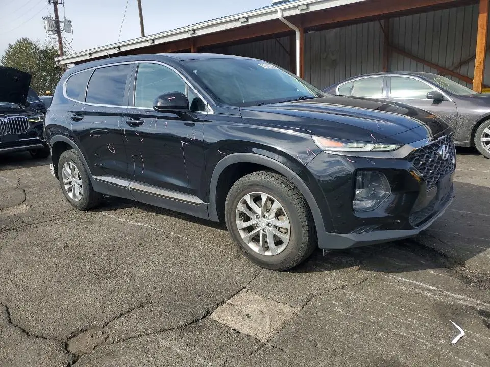 2019 HYUNDAI SANTA FE SE  
