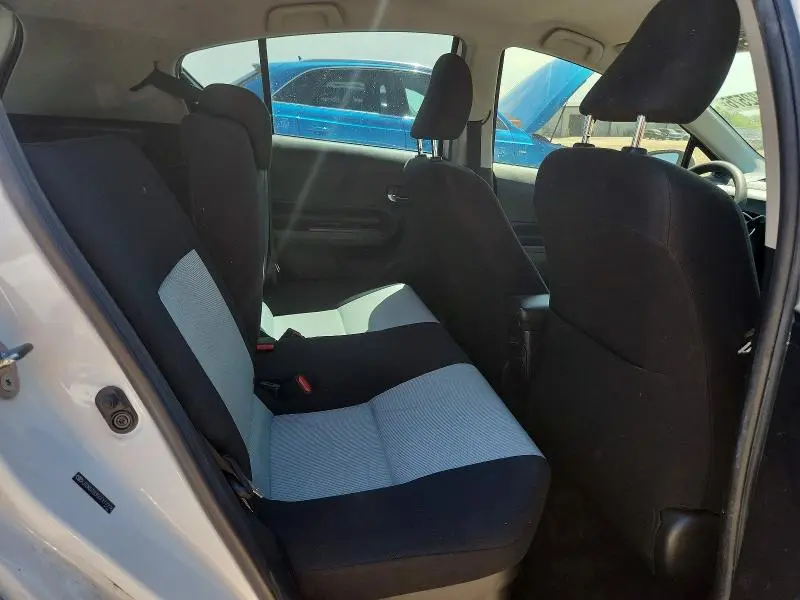 2016 TOYOTA PRIUS C THREE  
