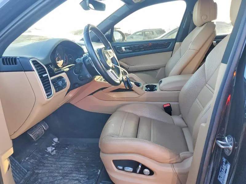 2020 PORSCHE CAYENNE S  