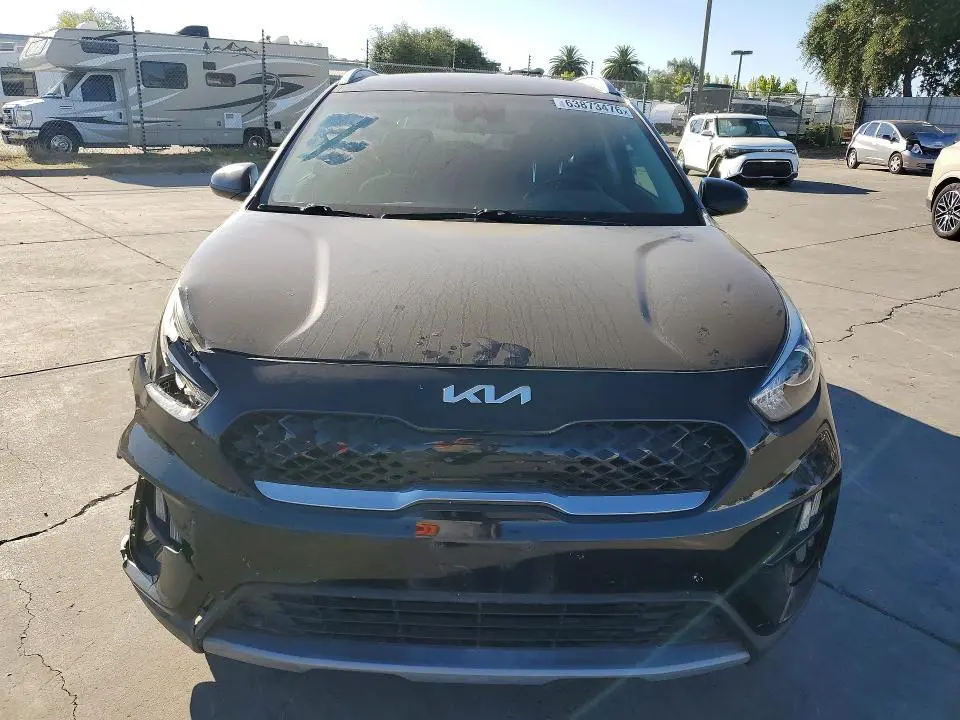 2022 KIA NIRO LXS  