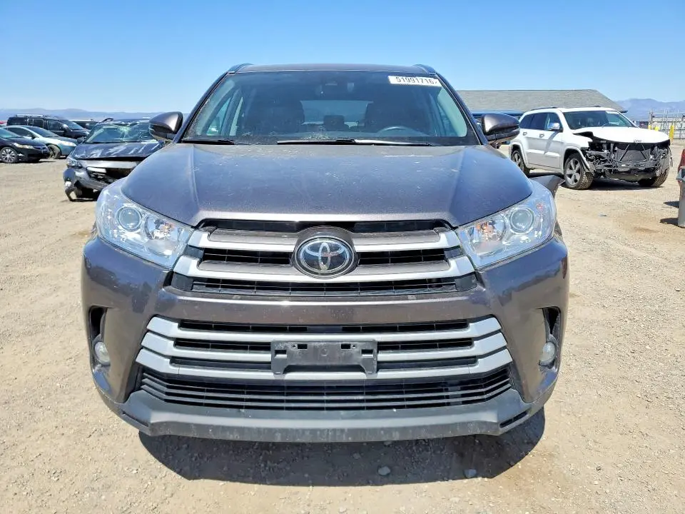 2018 TOYOTA HIGHLANDER XLE  