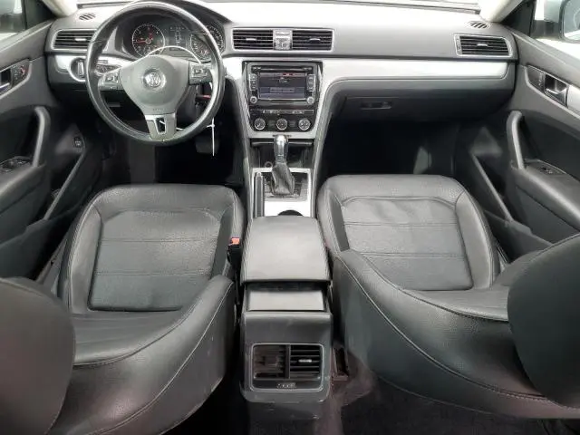 2013 VOLKSWAGEN PASSAT SE  