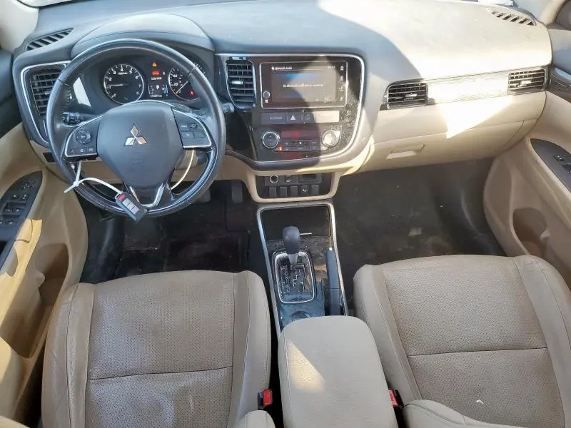 2018 MITSUBISHI OUTLANDER SE  