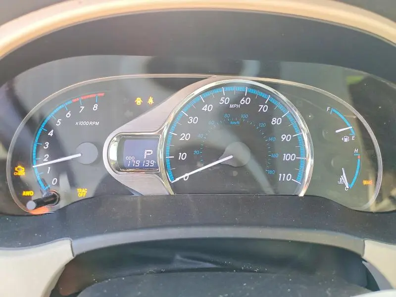 2013 TOYOTA SIENNA LIMITED 7-PASSENGER  