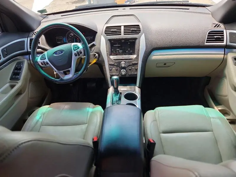 2011 FORD EXPLORER XLT  