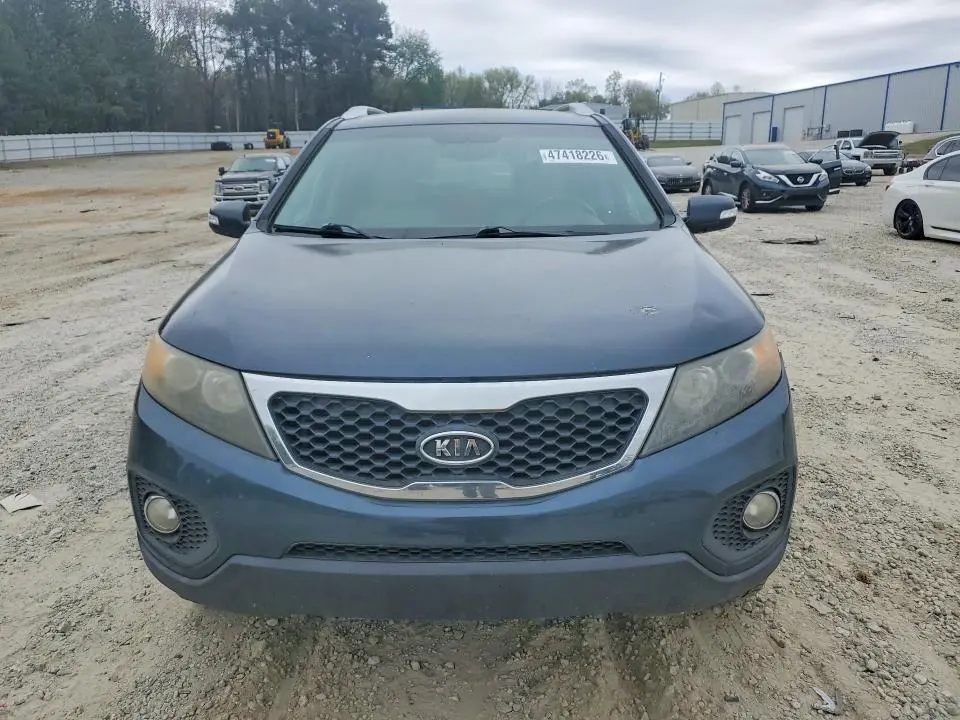 2011 KIA SORENTO LX  