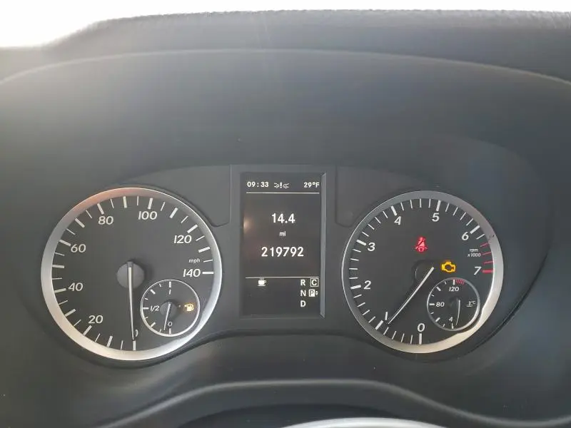 2018 MERCEDES-BENZ METRIS   