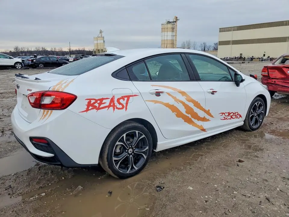 2019 CHEVROLET CRUZE LT  