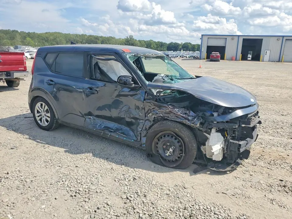 2020 KIA SOUL LX  