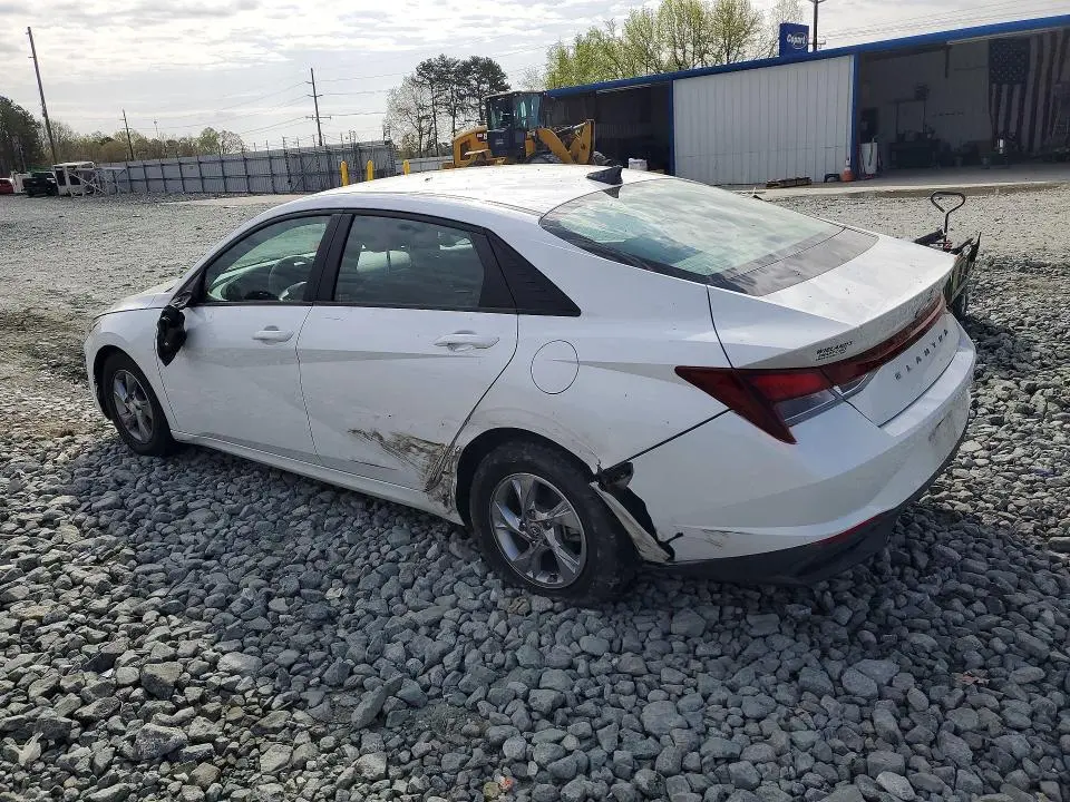 2021 HYUNDAI ELANTRA SE  