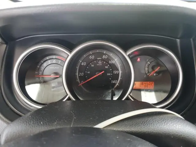 2010 NISSAN VERSA S  