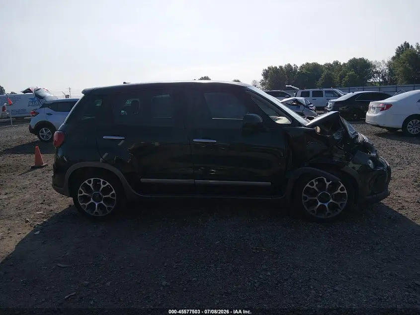 2014 FIAT 500L TREKKING