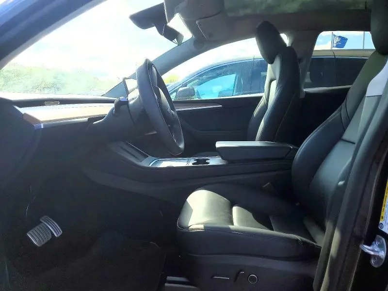 2025 TESLA MODEL Y   