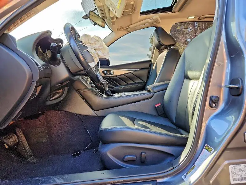 2016 INFINITI Q50 BASE  