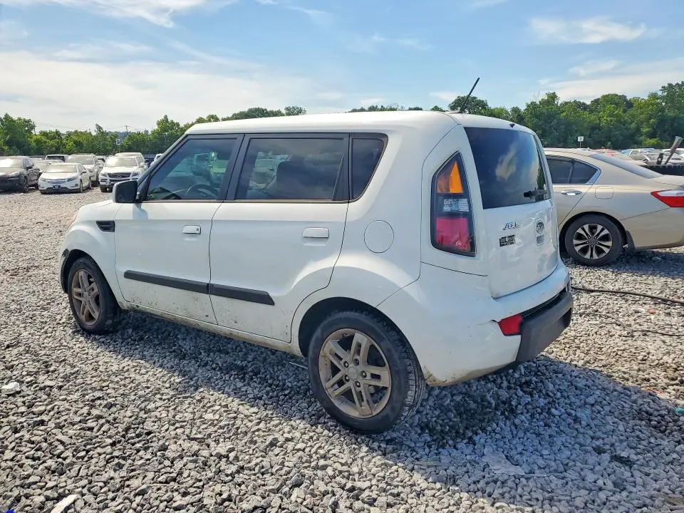 2010 KIA SOUL +  