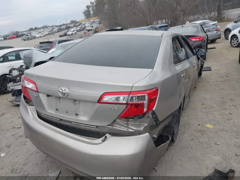 2014 TOYOTA CAMRY LE