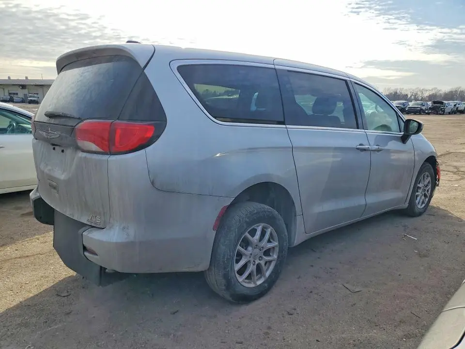 2023 CHRYSLER VOYAGER LX  