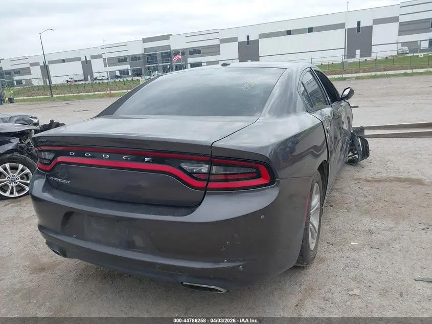 2016 DODGE CHARGER SE