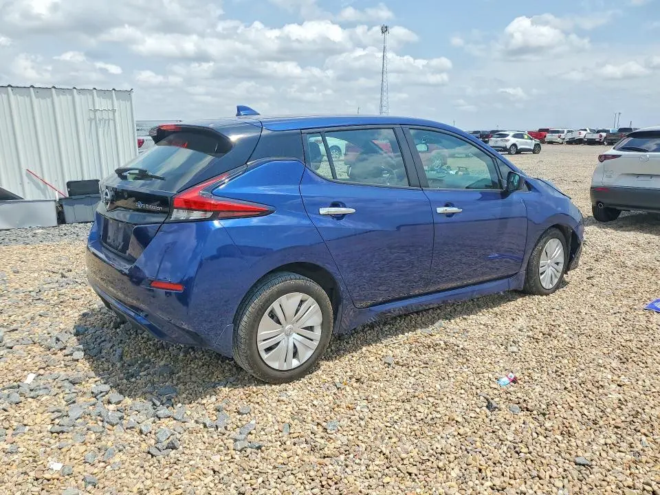 2021 NISSAN LEAF S  
