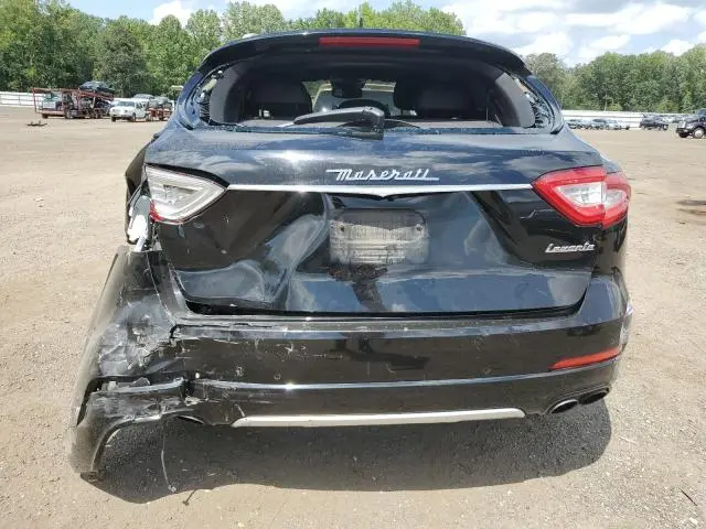 2017 MASERATI LEVANTE LUXURY  