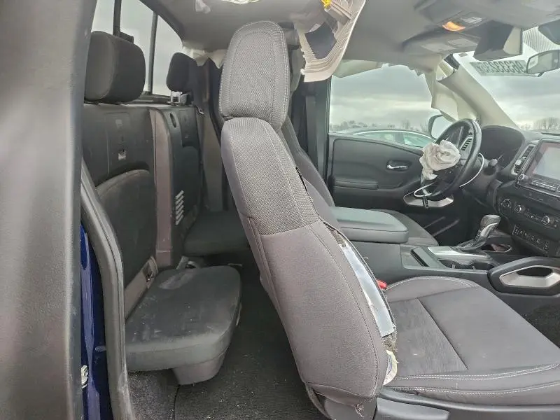 2022 NISSAN FRONTIER S  