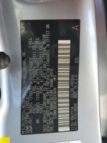 2012 TOYOTA SIENNA LE  