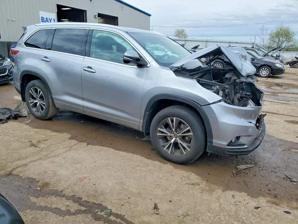 2016 TOYOTA HIGHLANDER XLE  
